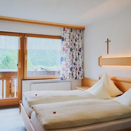 Haus Zitt * Grän